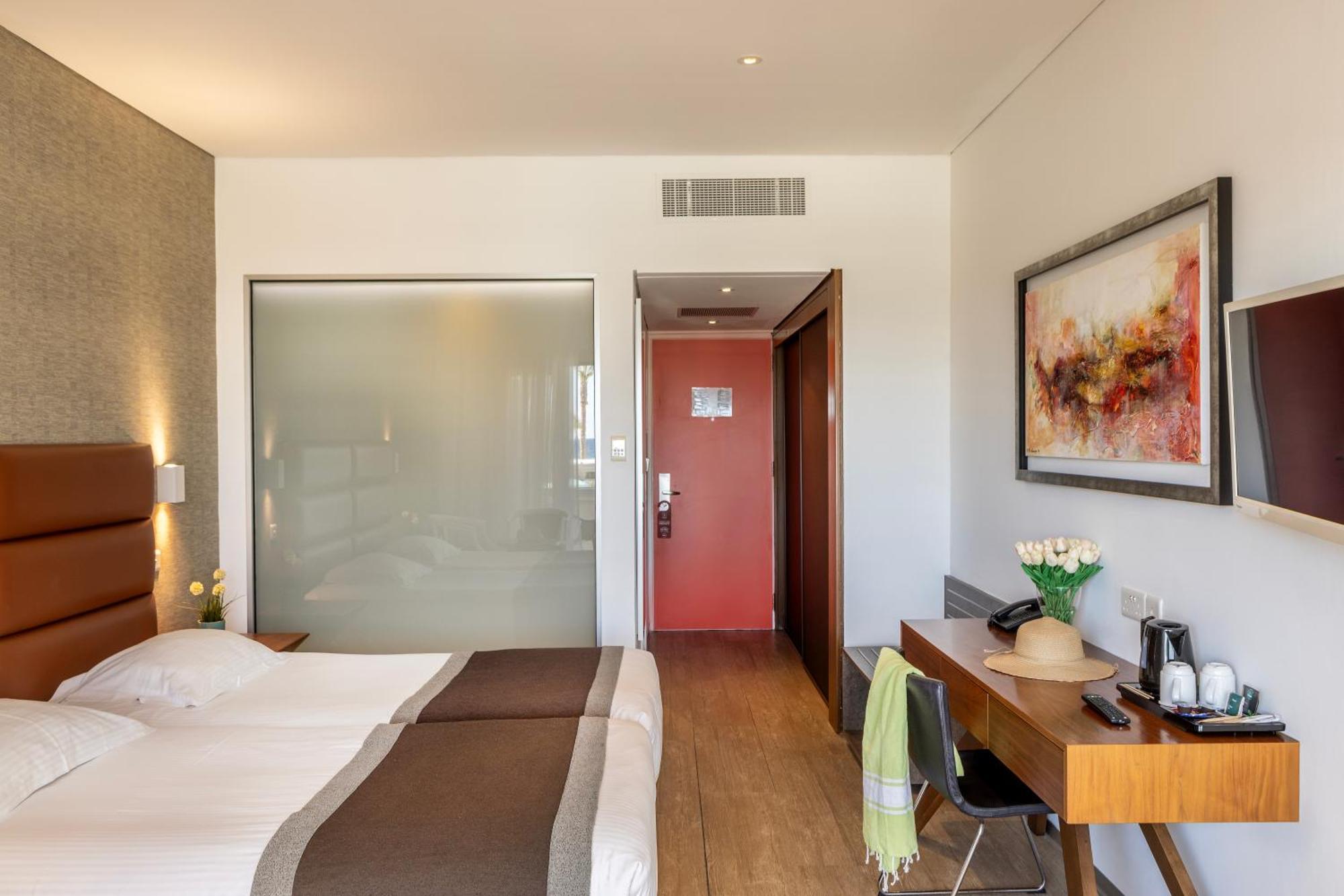 Garden Suite Poolfront 1st Floor