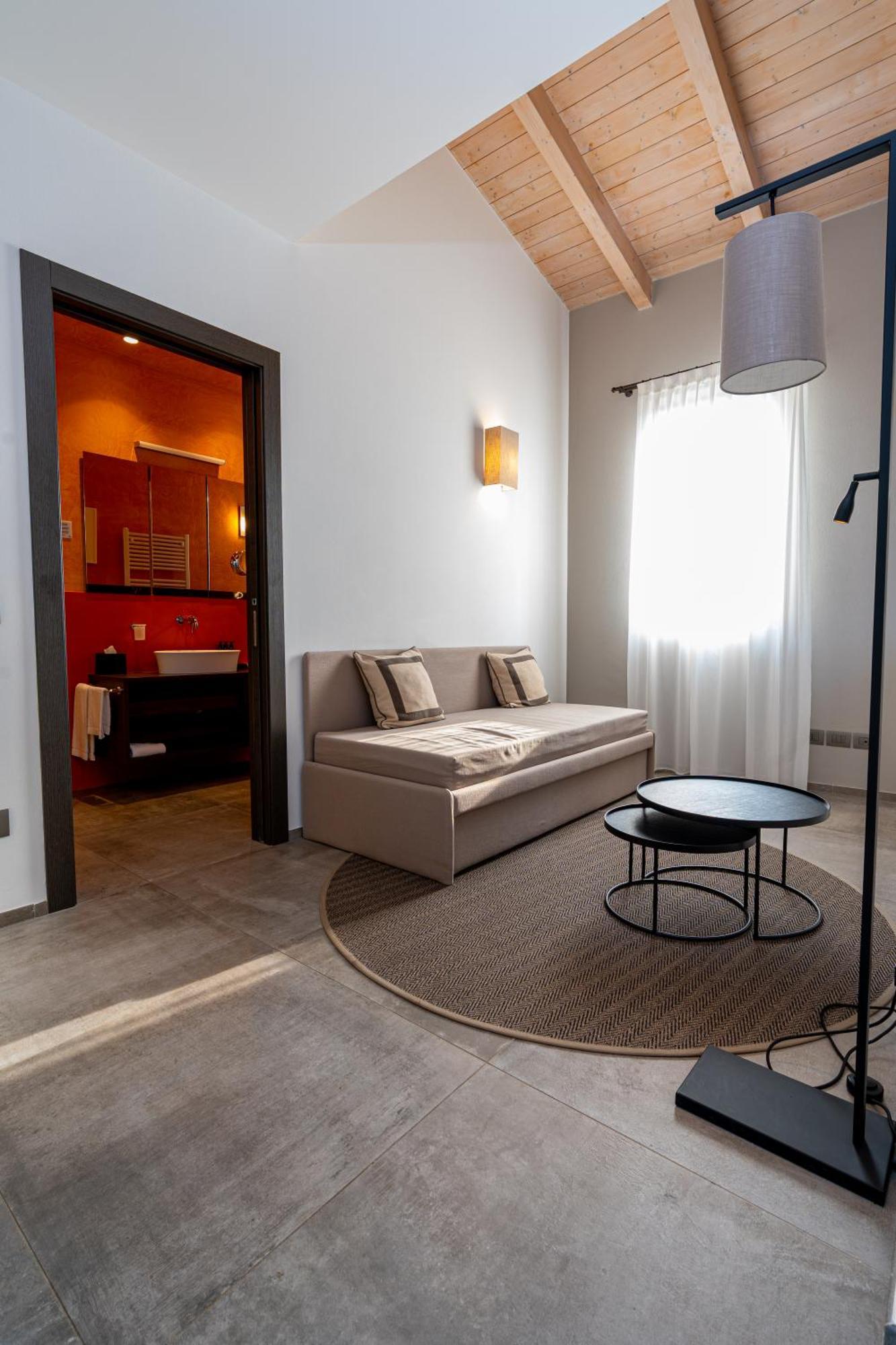 Junior Suite Vineyard View