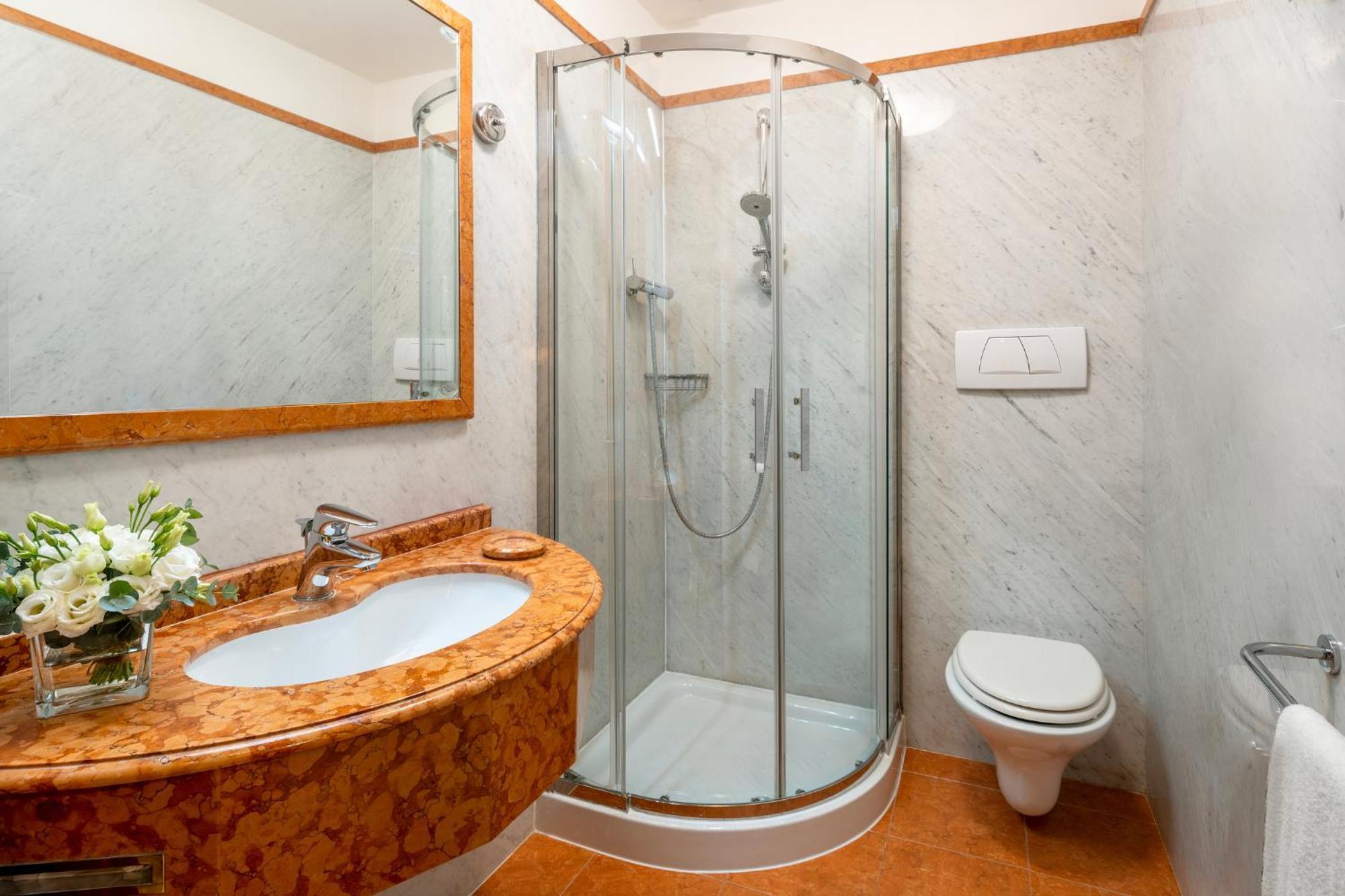 Classic Single Room