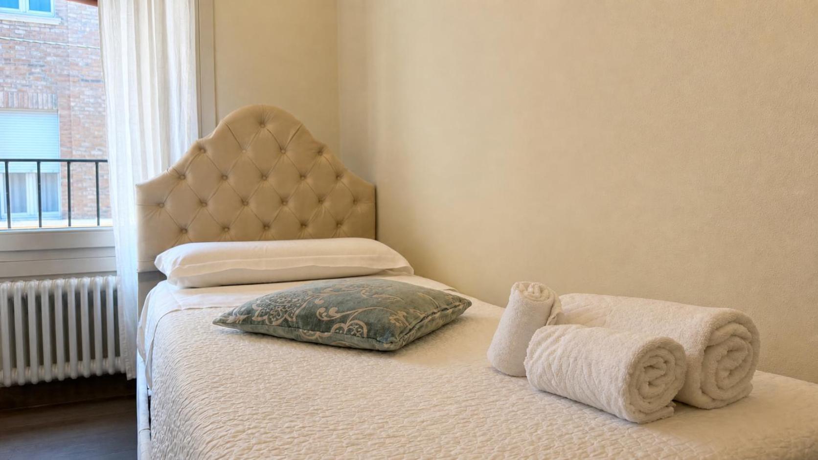 Standard Double Suite