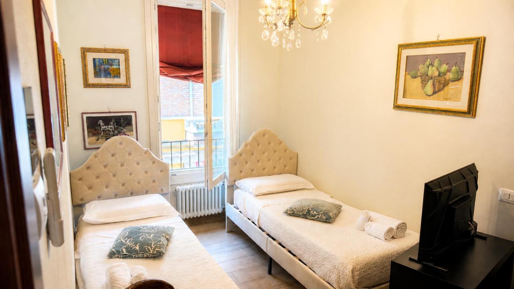 Standard Double Suite