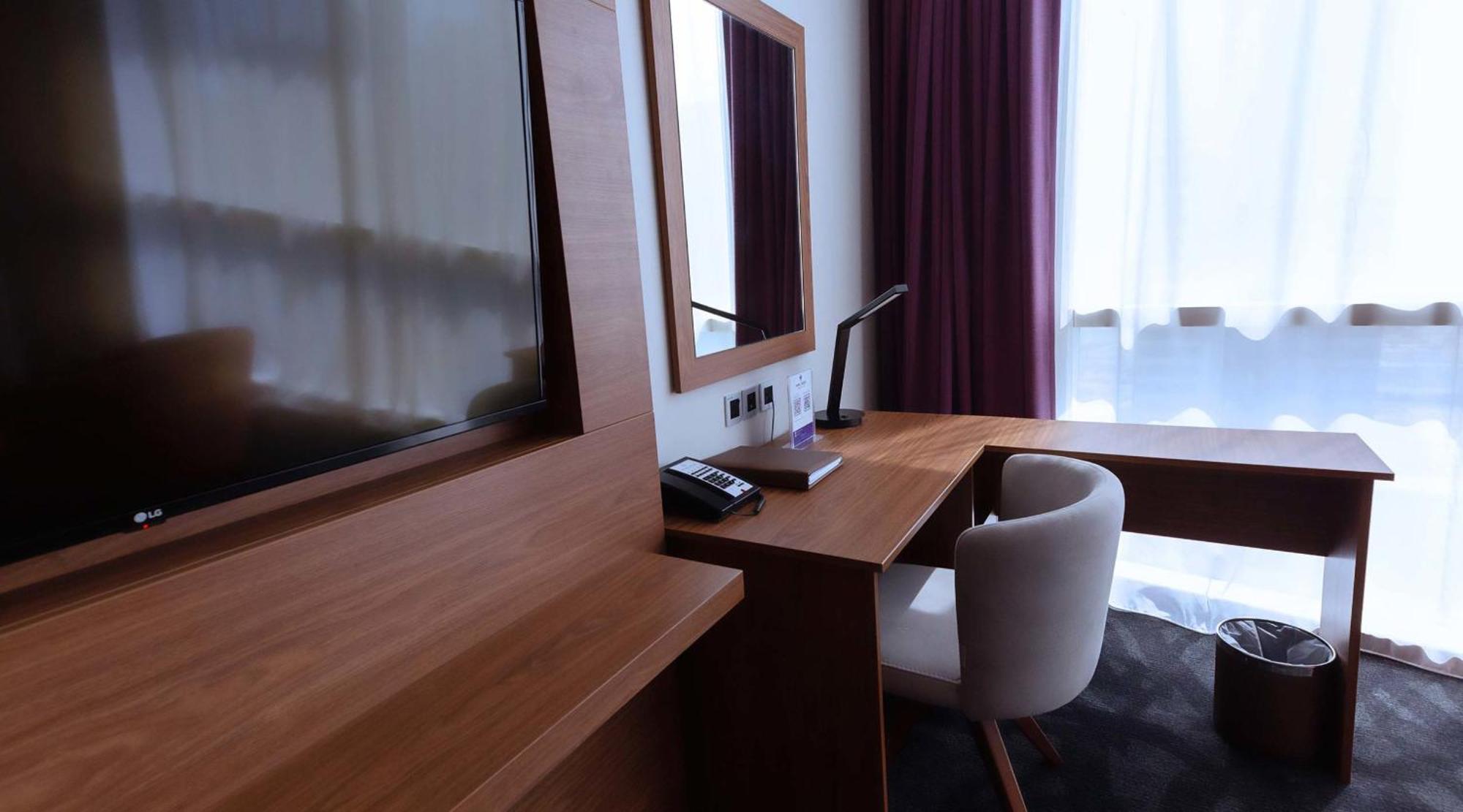 Standard Room Canal View food beverage excluding signature dishes Laundry Spa