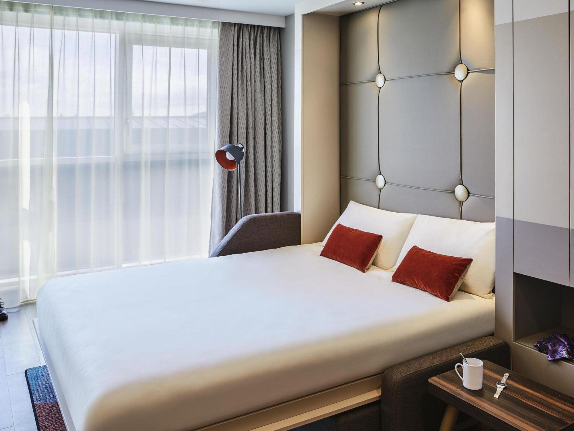 Studio Double Bed