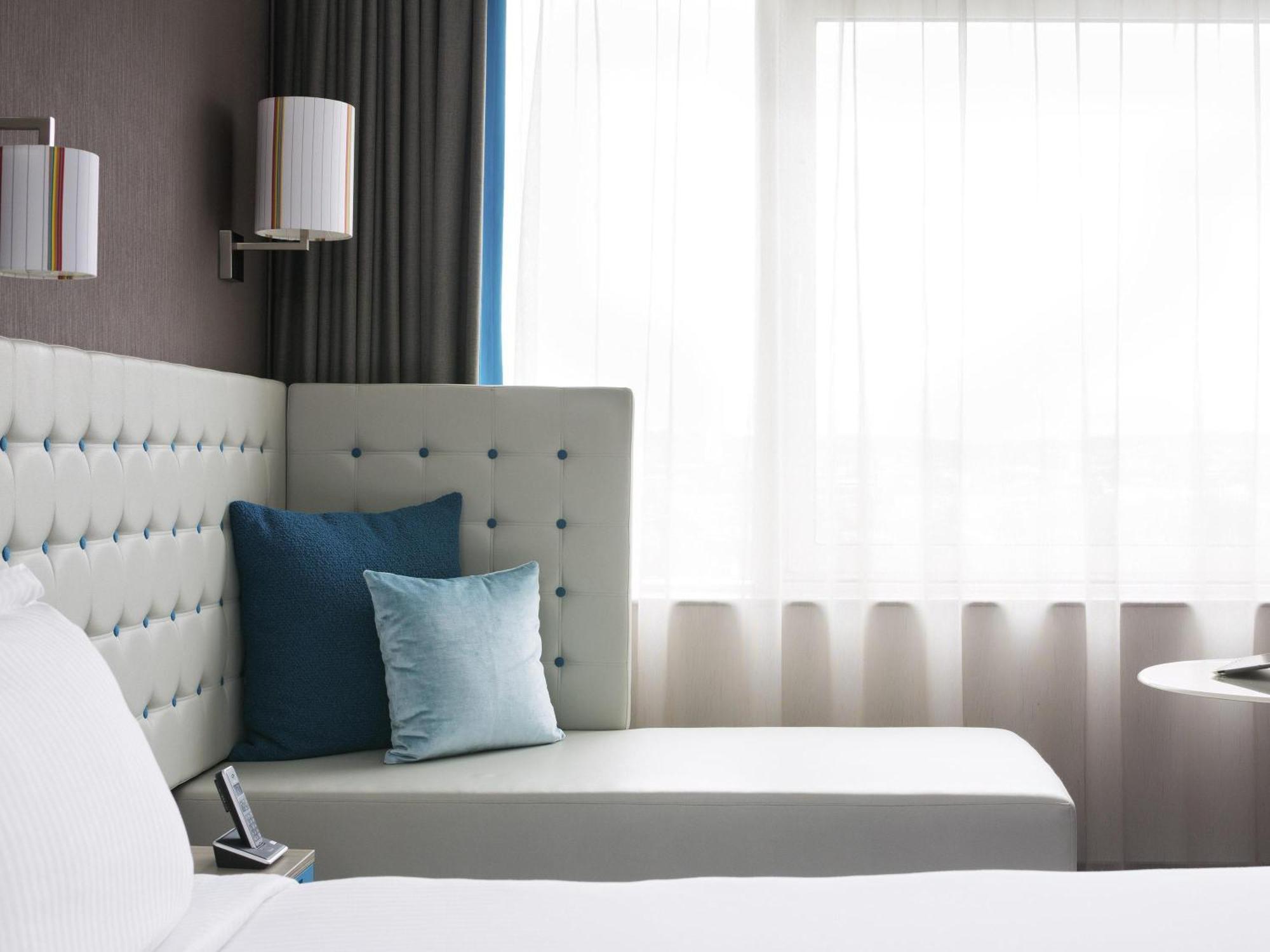 Accessible Room Two Single Beds