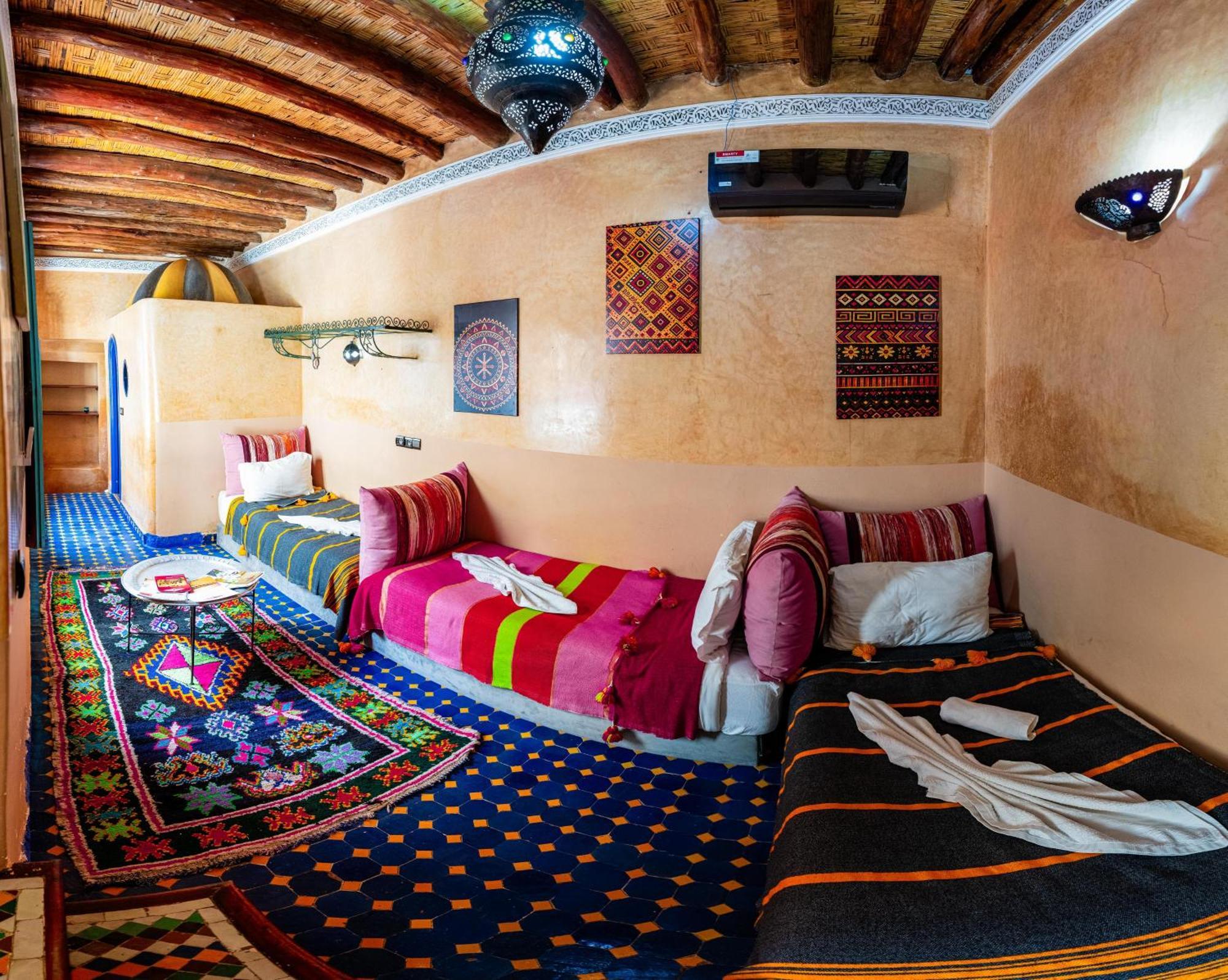 Deluxe Family Room