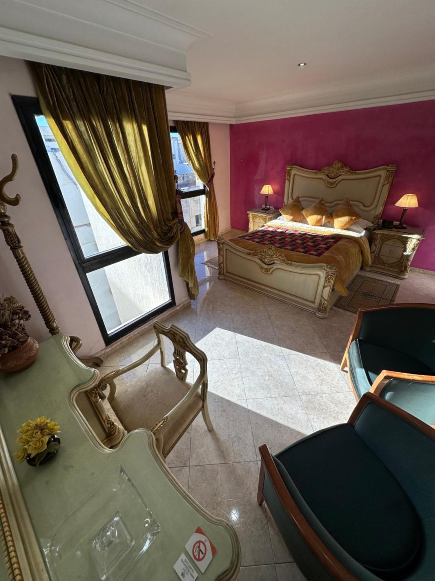 Deluxe Suite
