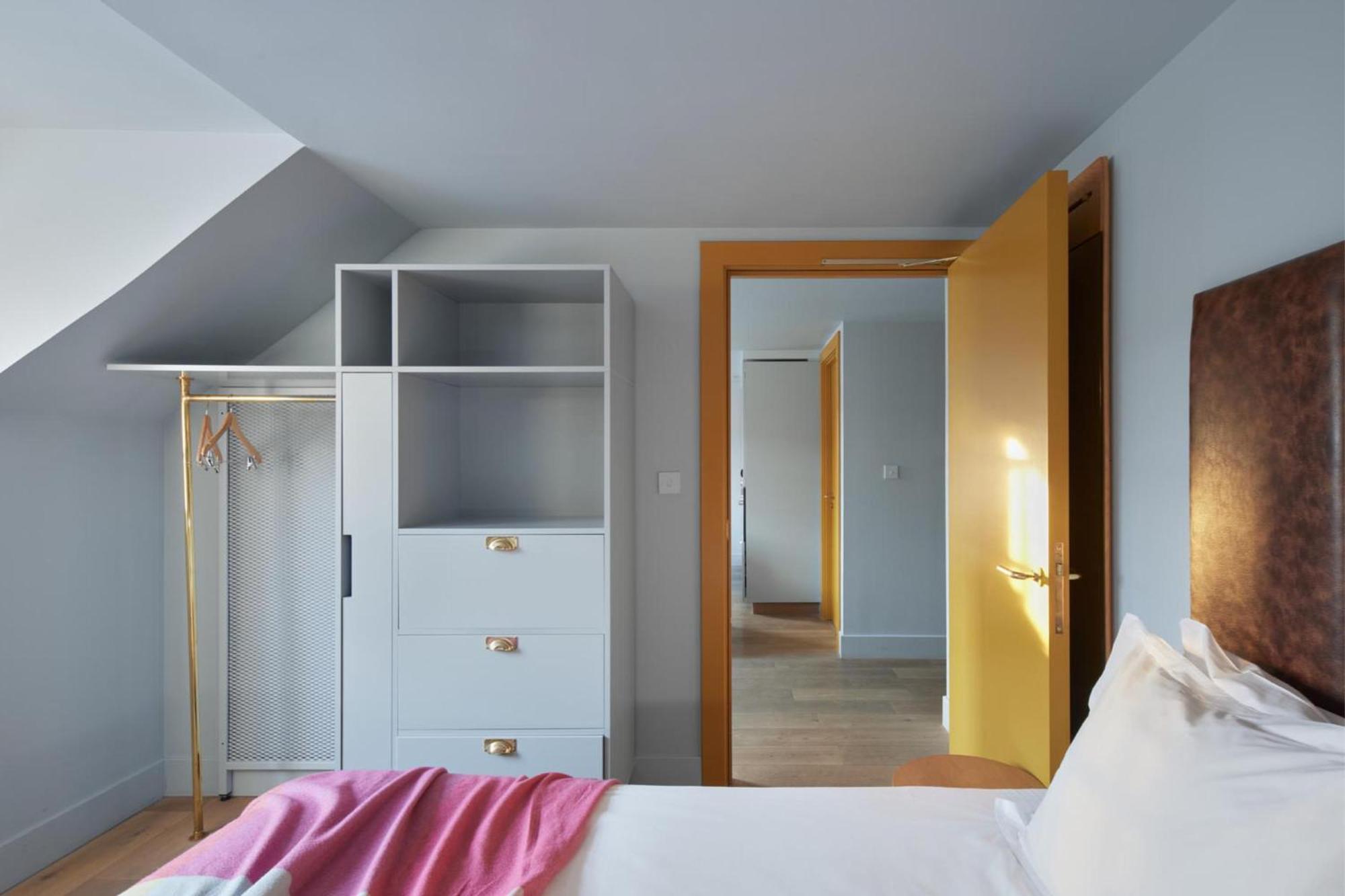One Bedroom Suite Sofa Bed