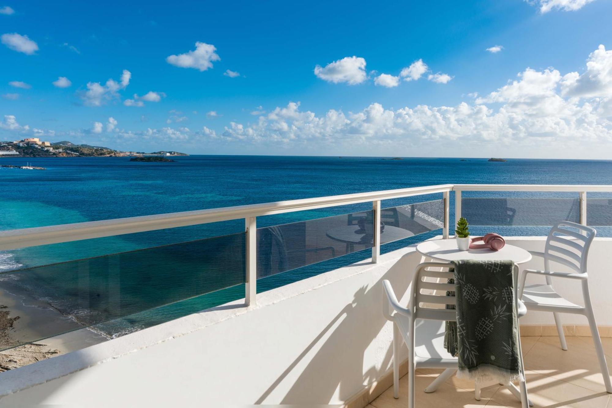 Superior Twin Room Sea View