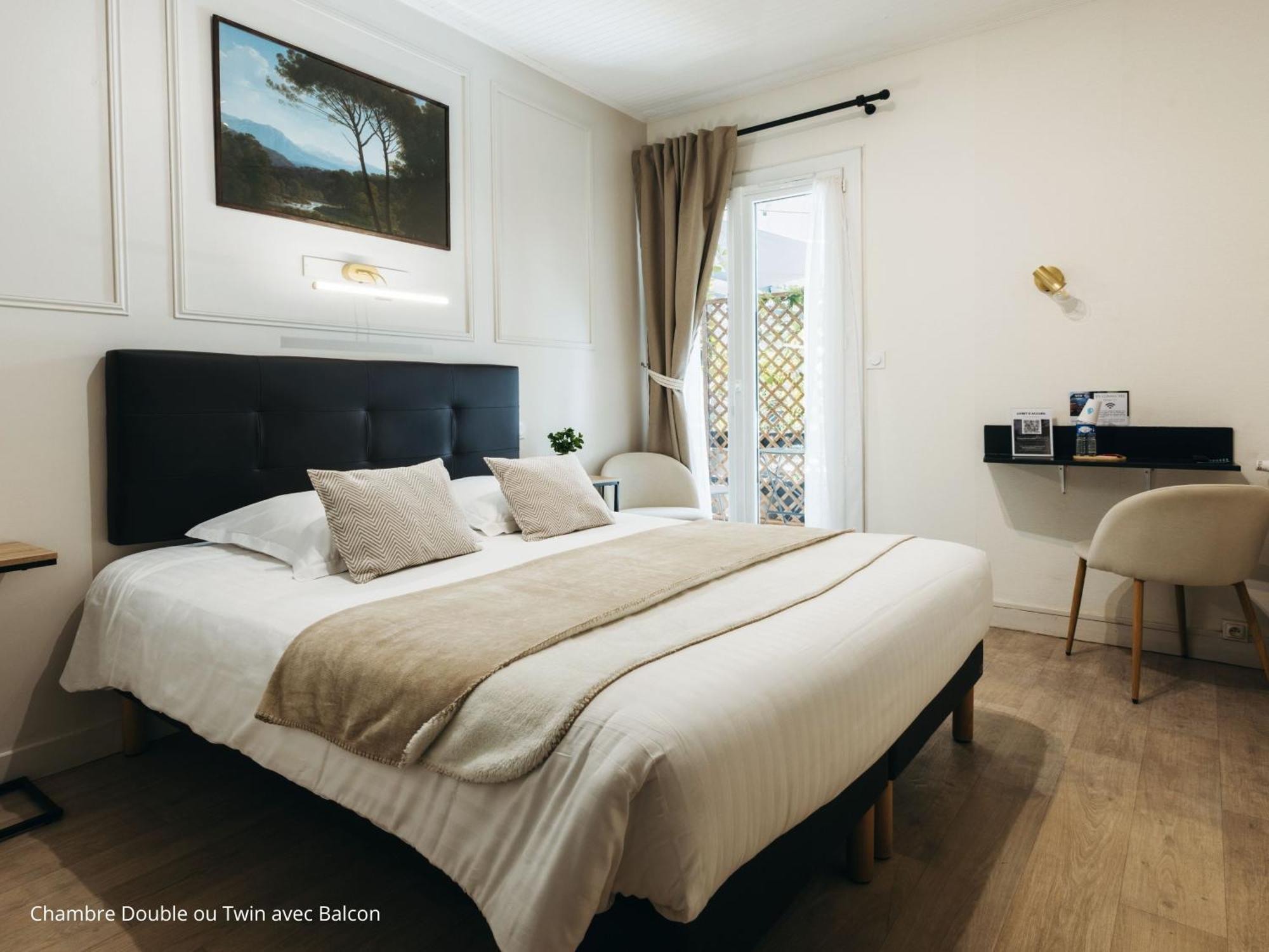 Deluxe Double Room Balcony