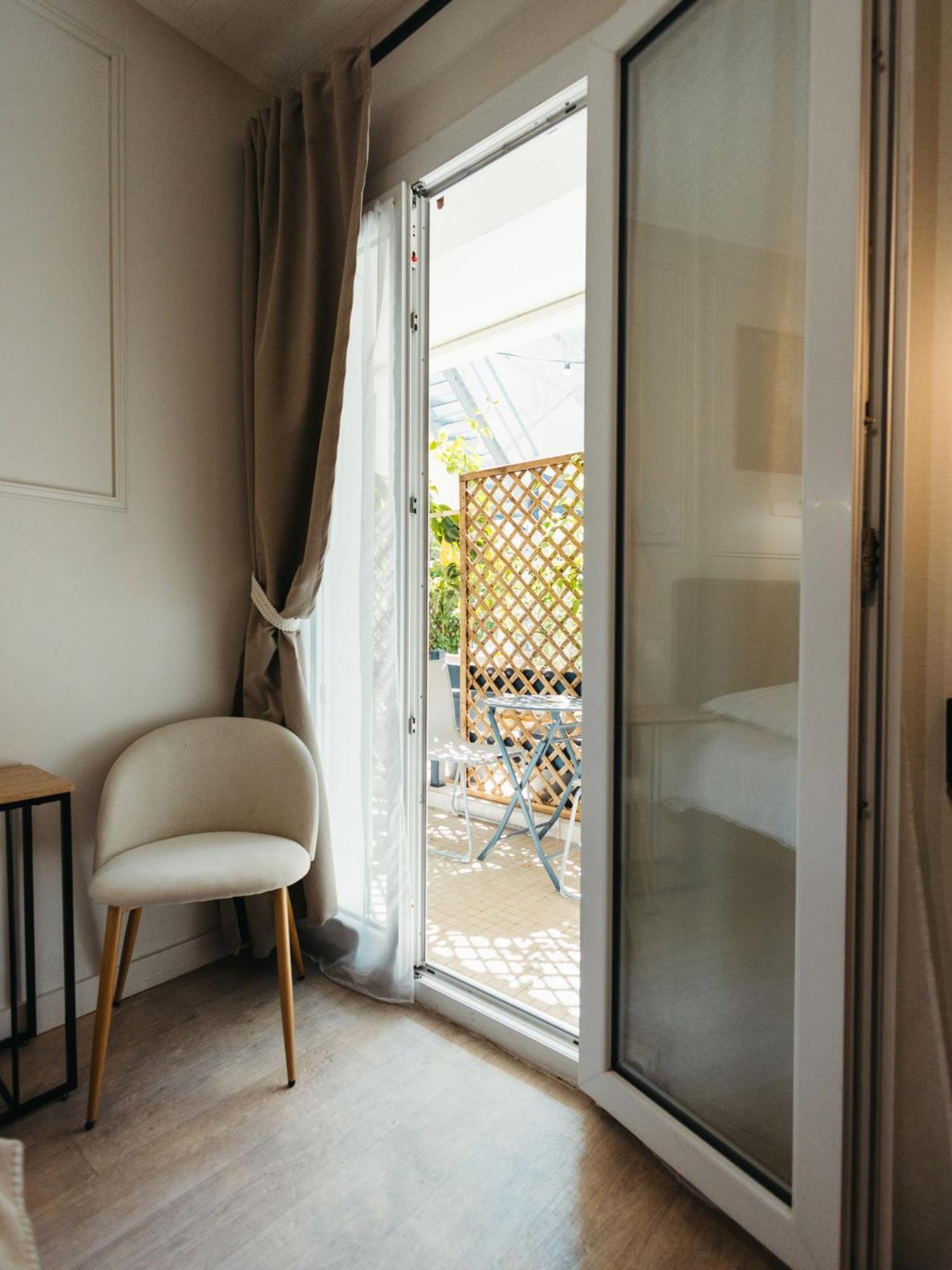 Deluxe Double Room Balcony