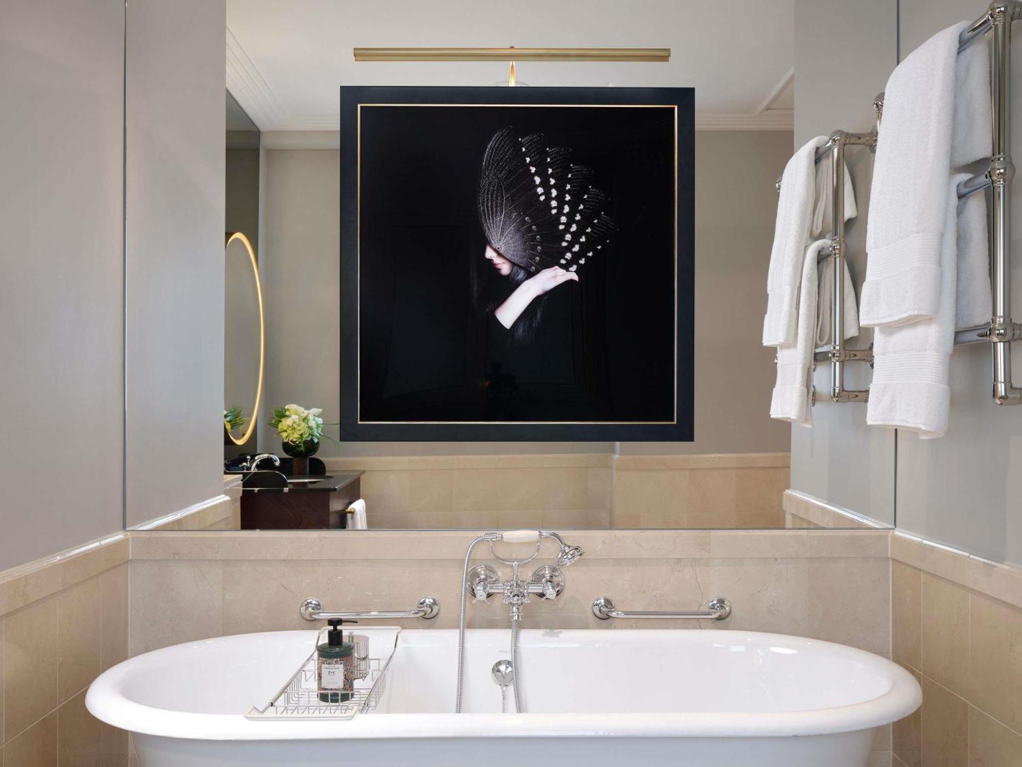 Luxury King Room
