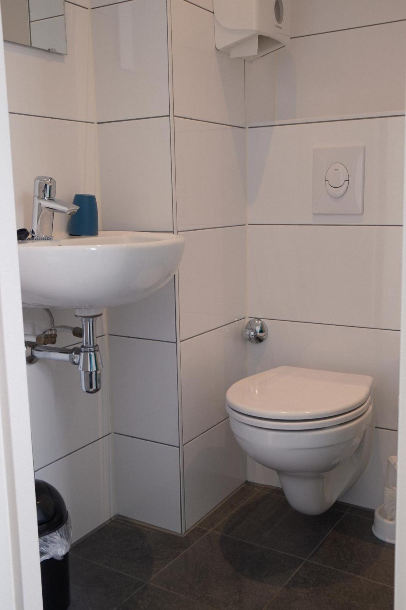 Single Room Private Bathroom