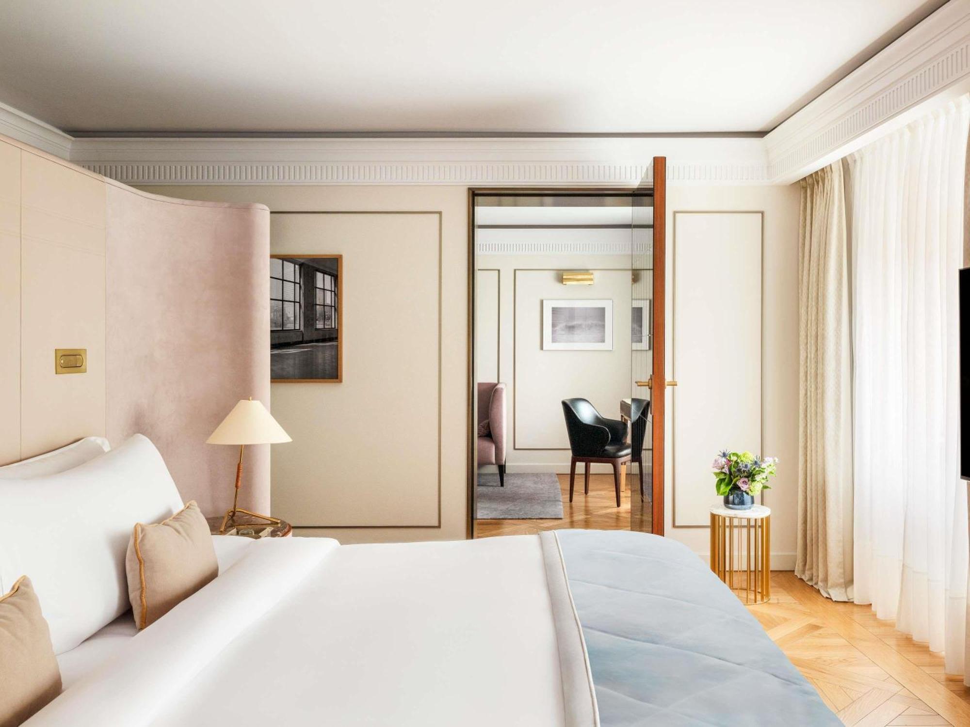 Executive King Suite
