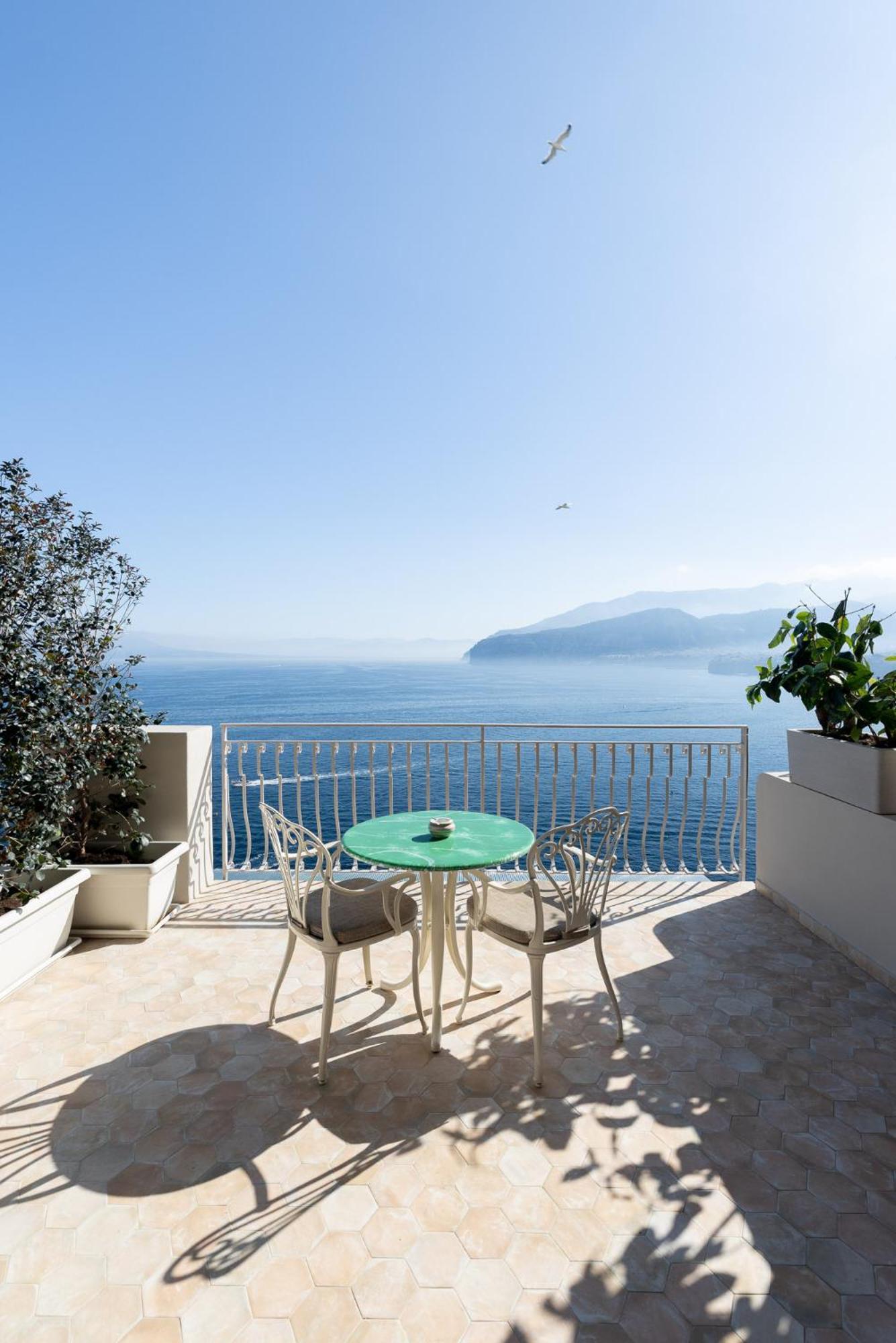 Deluxe Room Terrace Sea View