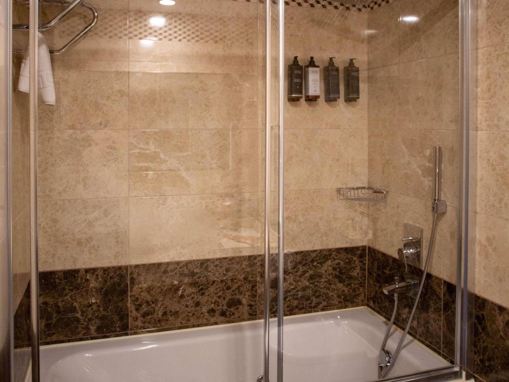Suite Familiale avec Accès Gratuit au Spa