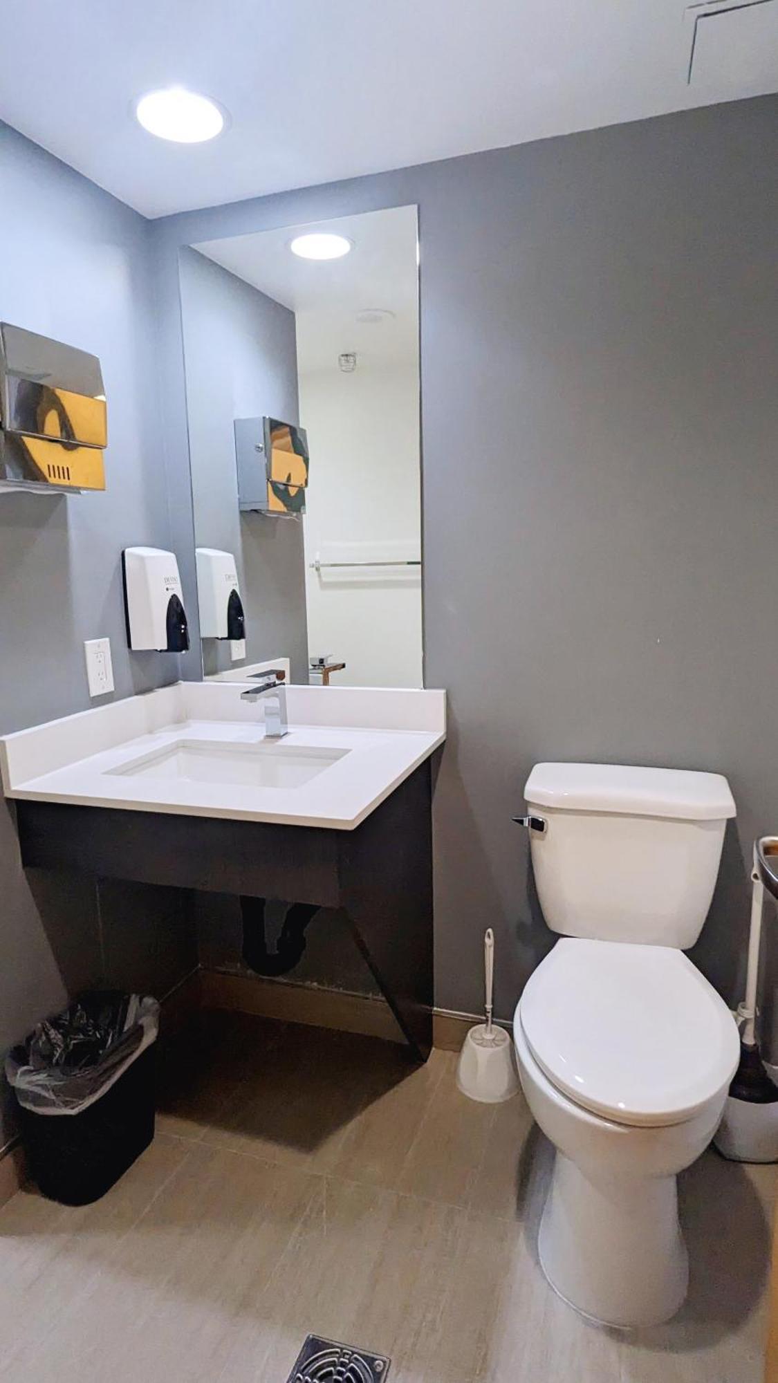 Camera Singola con Bagno in Comune