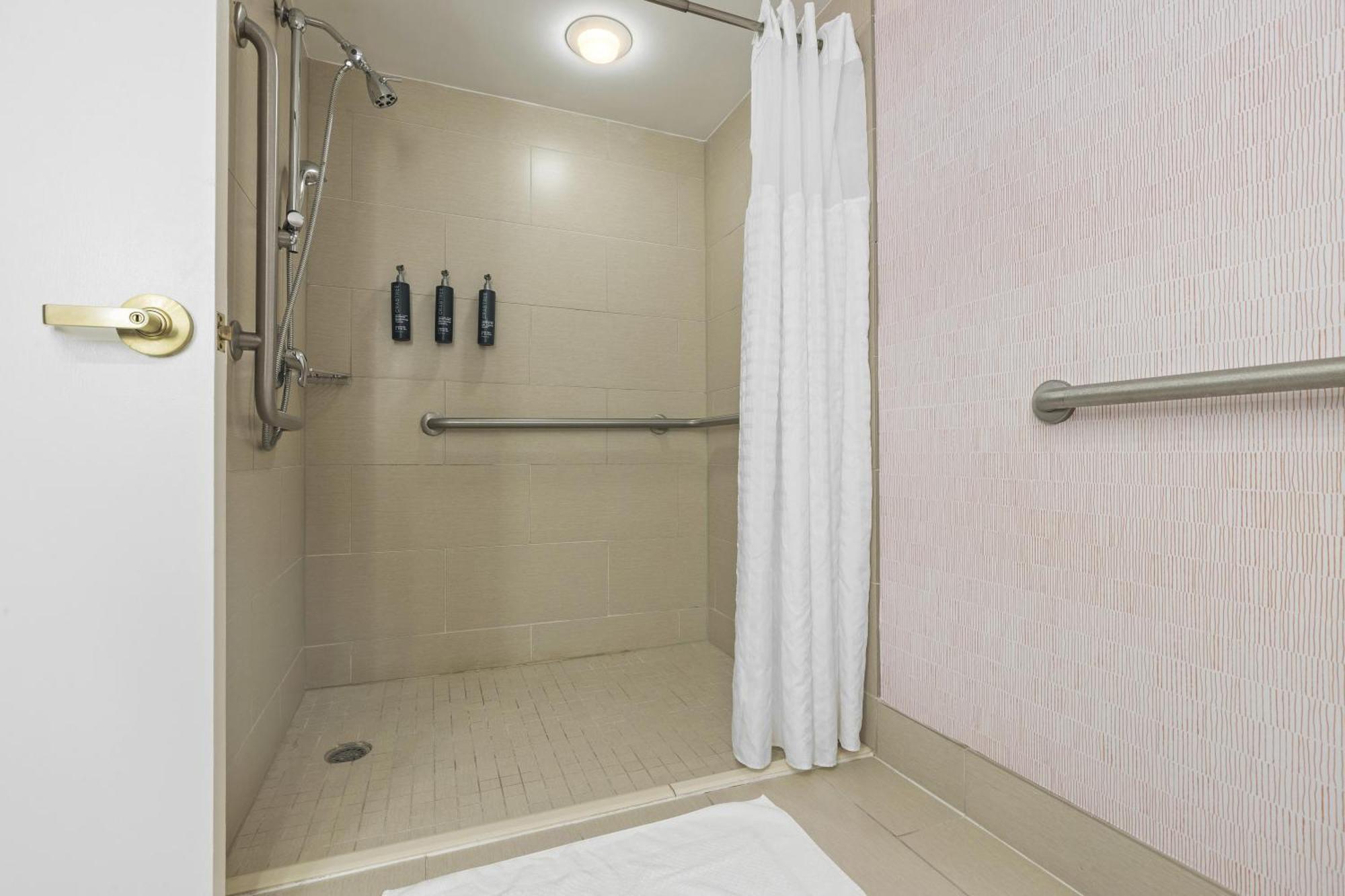 King Room Roll Shower Mobility Hearing Access