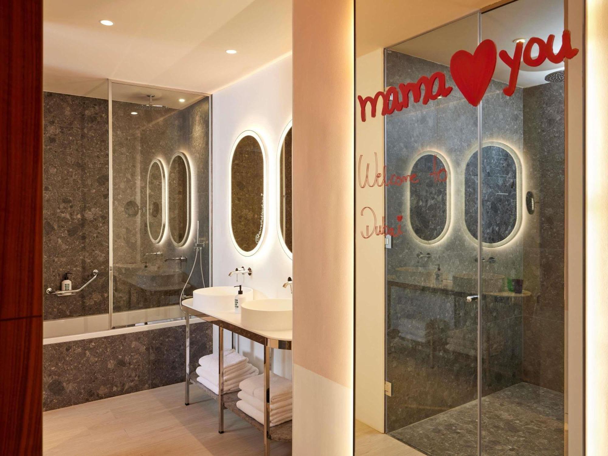XL Mama Double Suite