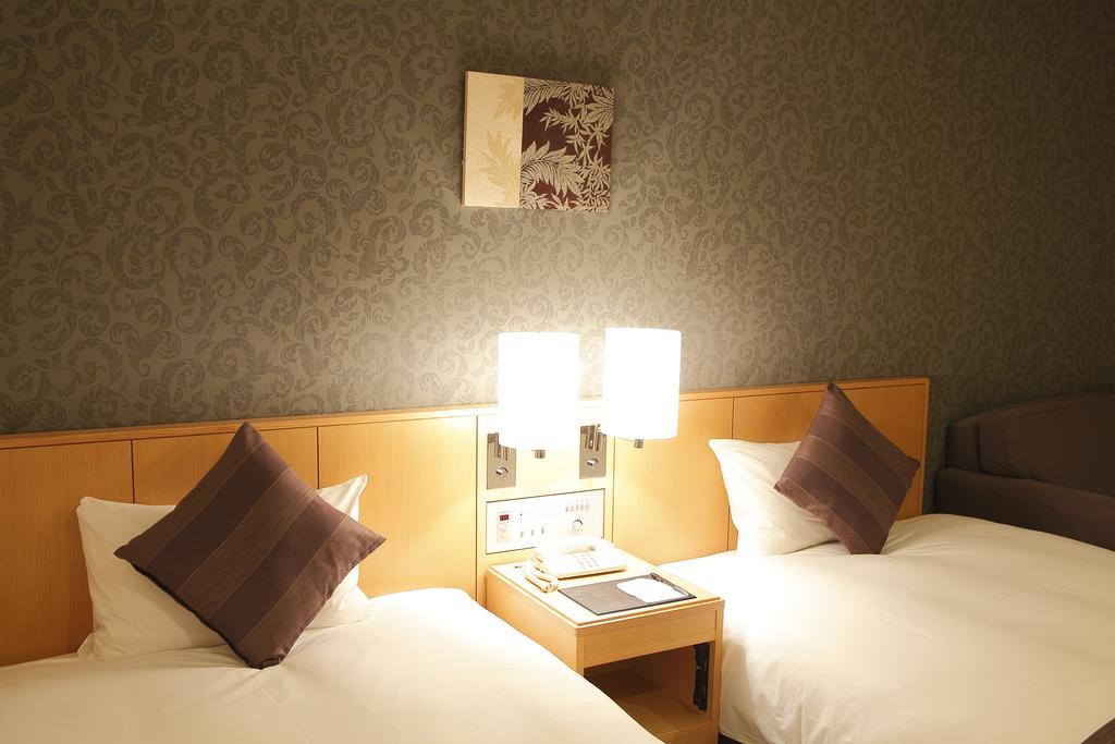 Moderate Twin Room with Sofa Bed - Non Smoking,331590898:JPEG