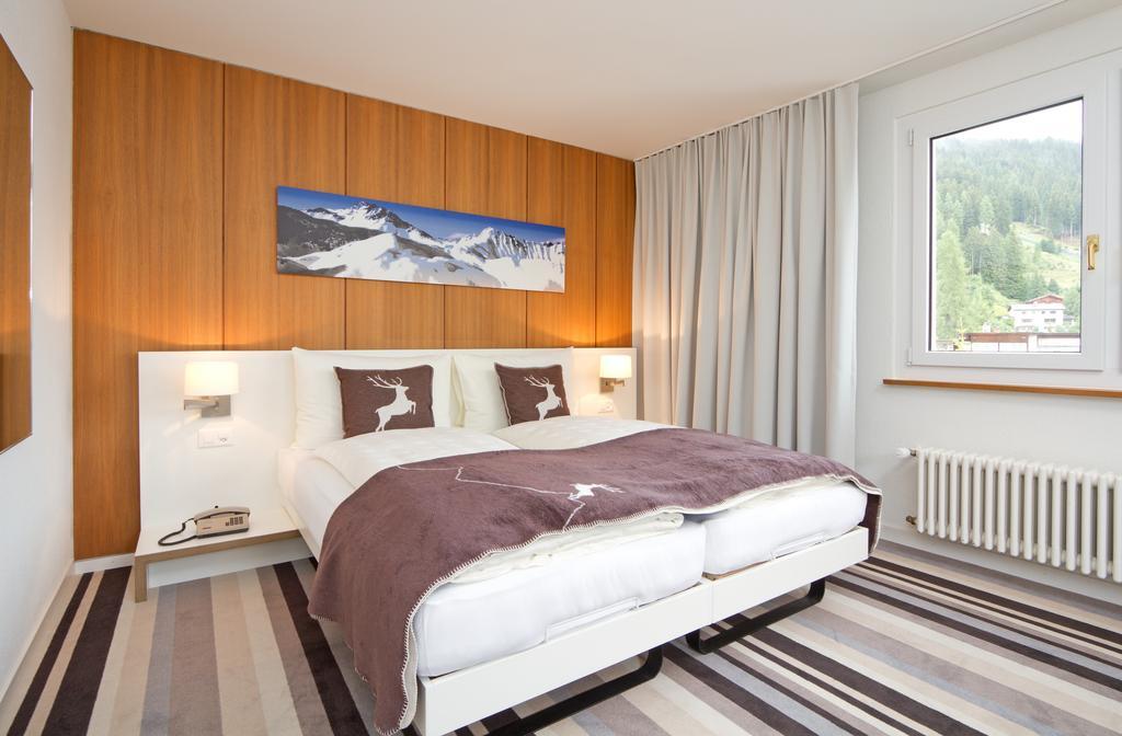 Double or Twin Room,109427205:JPEG