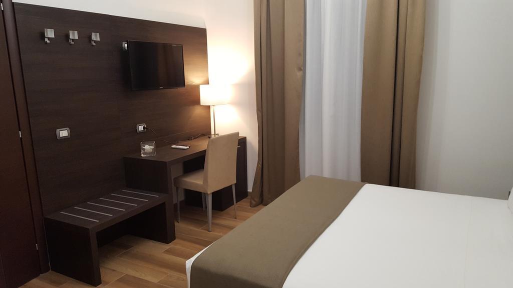 Double Room Private External Bathroom