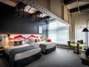 Maritime Double Room Navy View