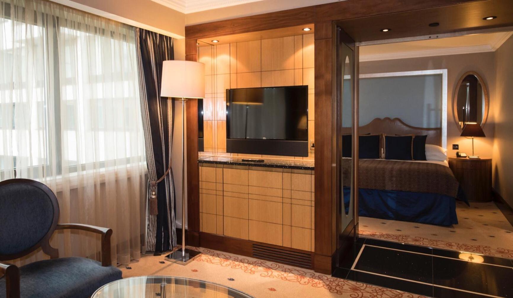 Junior King Suite,1644406772:JPEG
