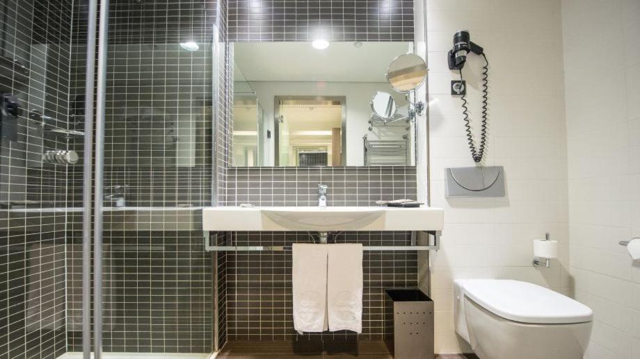 Premium Double Room with free airport shuttle,1297072243:JPEG