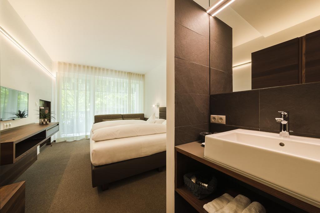 Superior Double Room with Balcony and Mountain View,399563232:JPEG