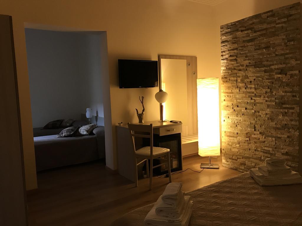 Quadruple Room Private Bathroom
