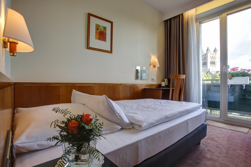 Comfort Single Room