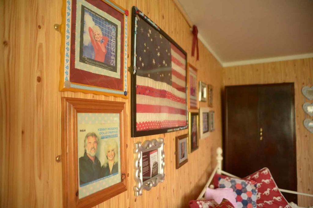 Double Room DollyWould