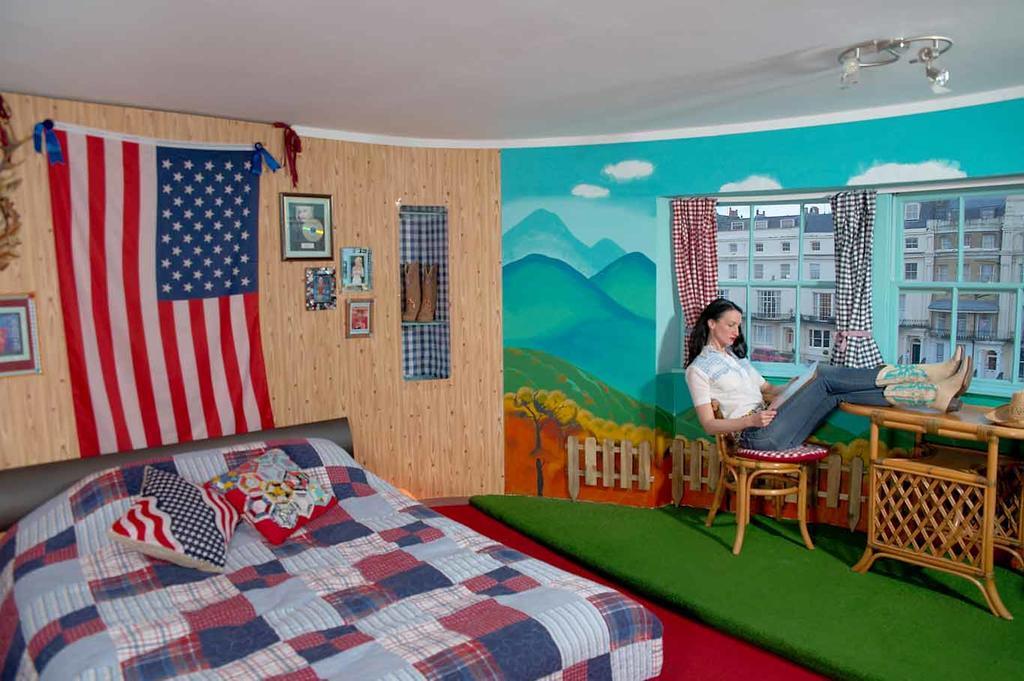 Double Room DollyWould