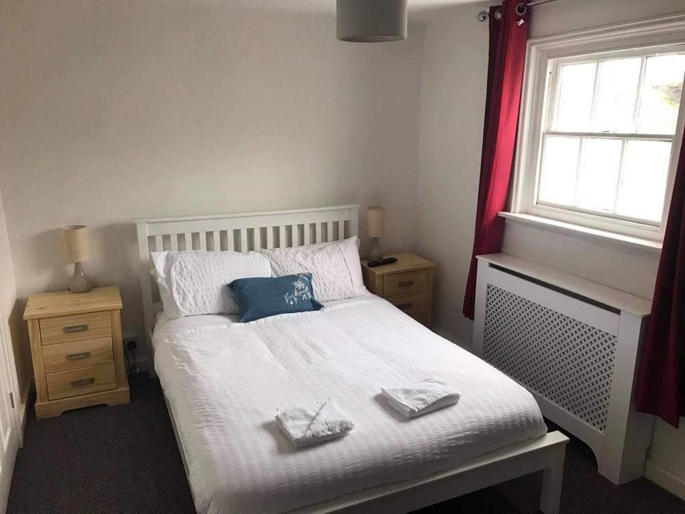 Double Room with Private Bathroom,604907265:JPEG