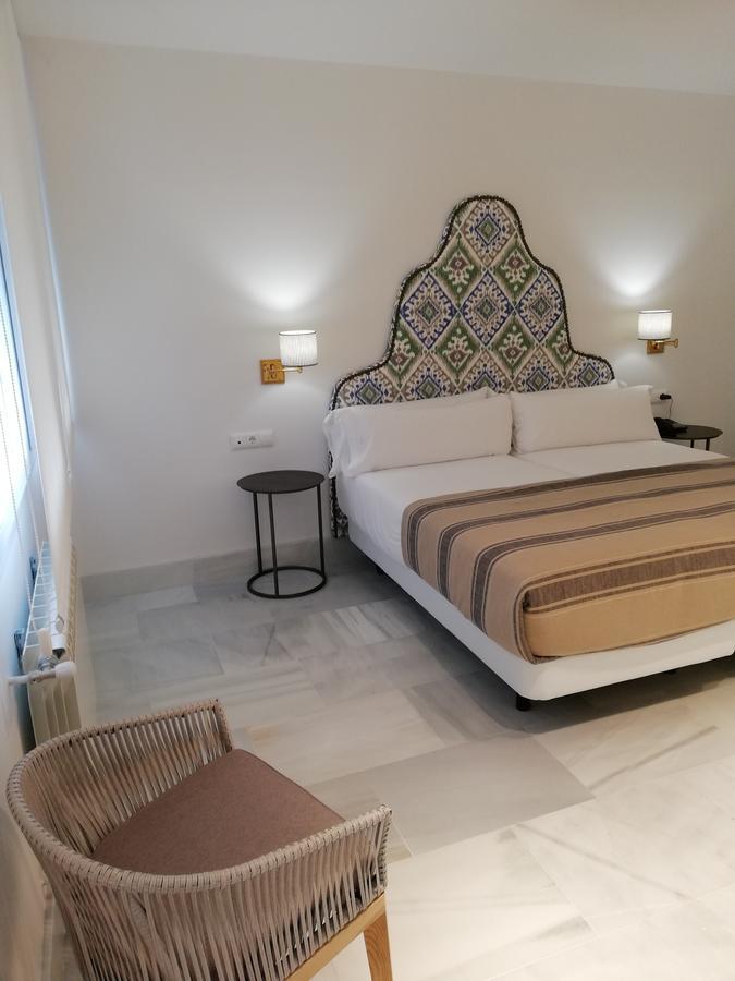 Suite,630802305:JPEG