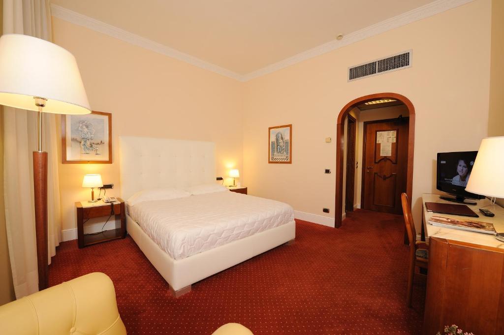 Classic Double or Twin Room