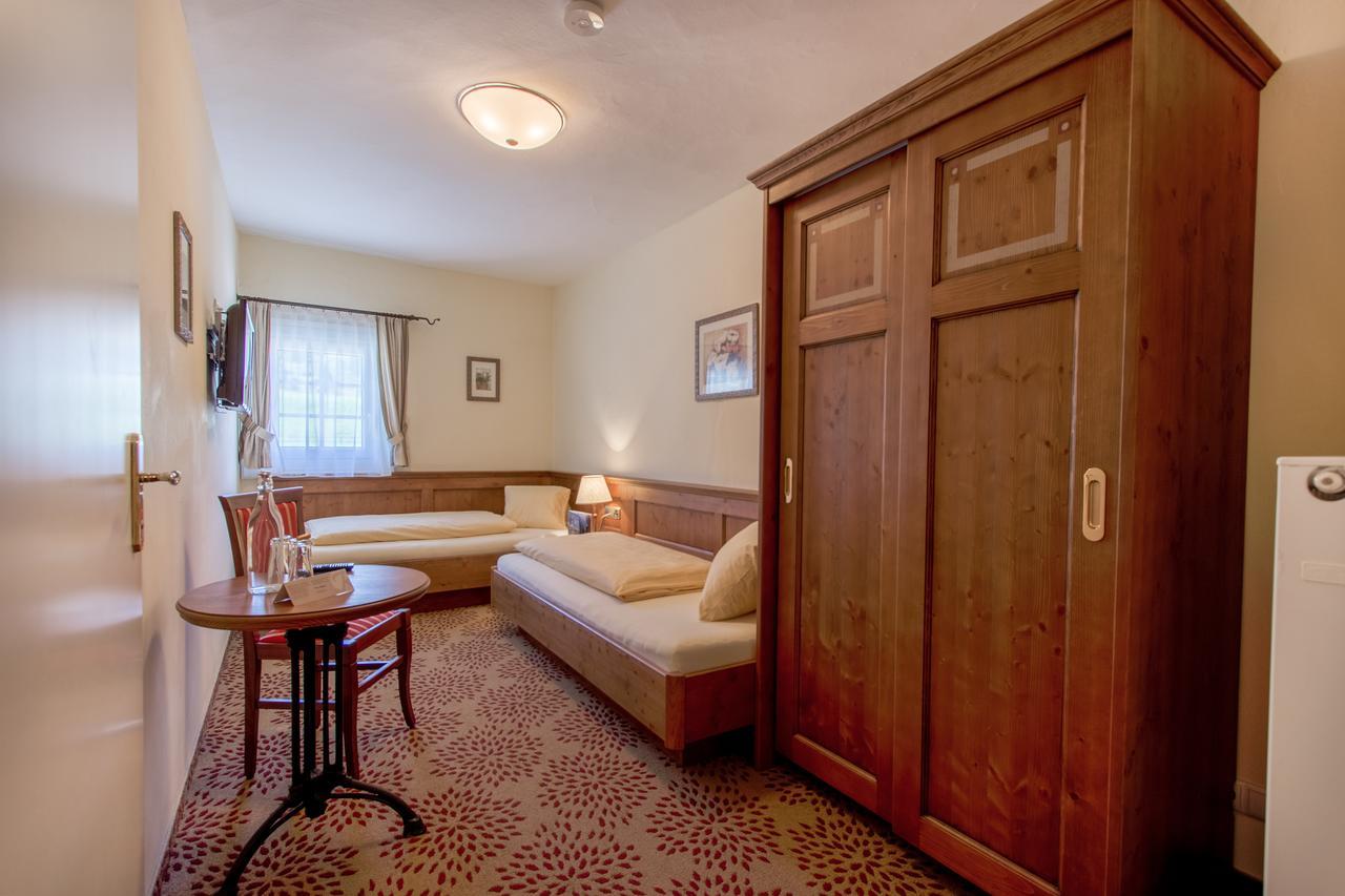 Standard Twin Room - Annex,1382362838:JPEG