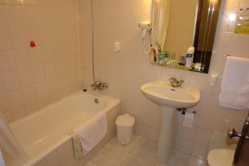 Triple Room,65813008:JPEG