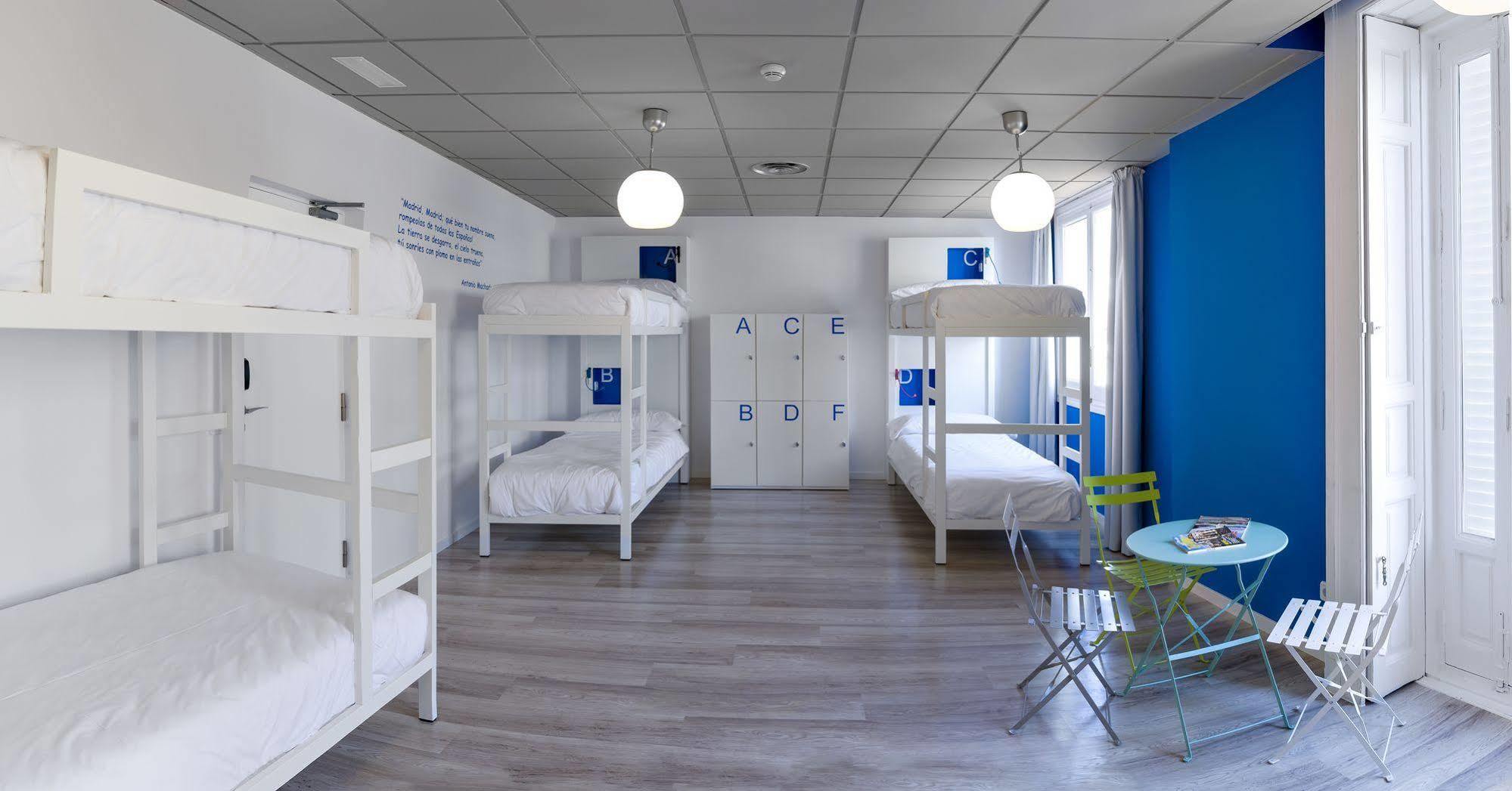 Posto Letto in Dormitorio Misto con 6 Letti e Bagno Interno