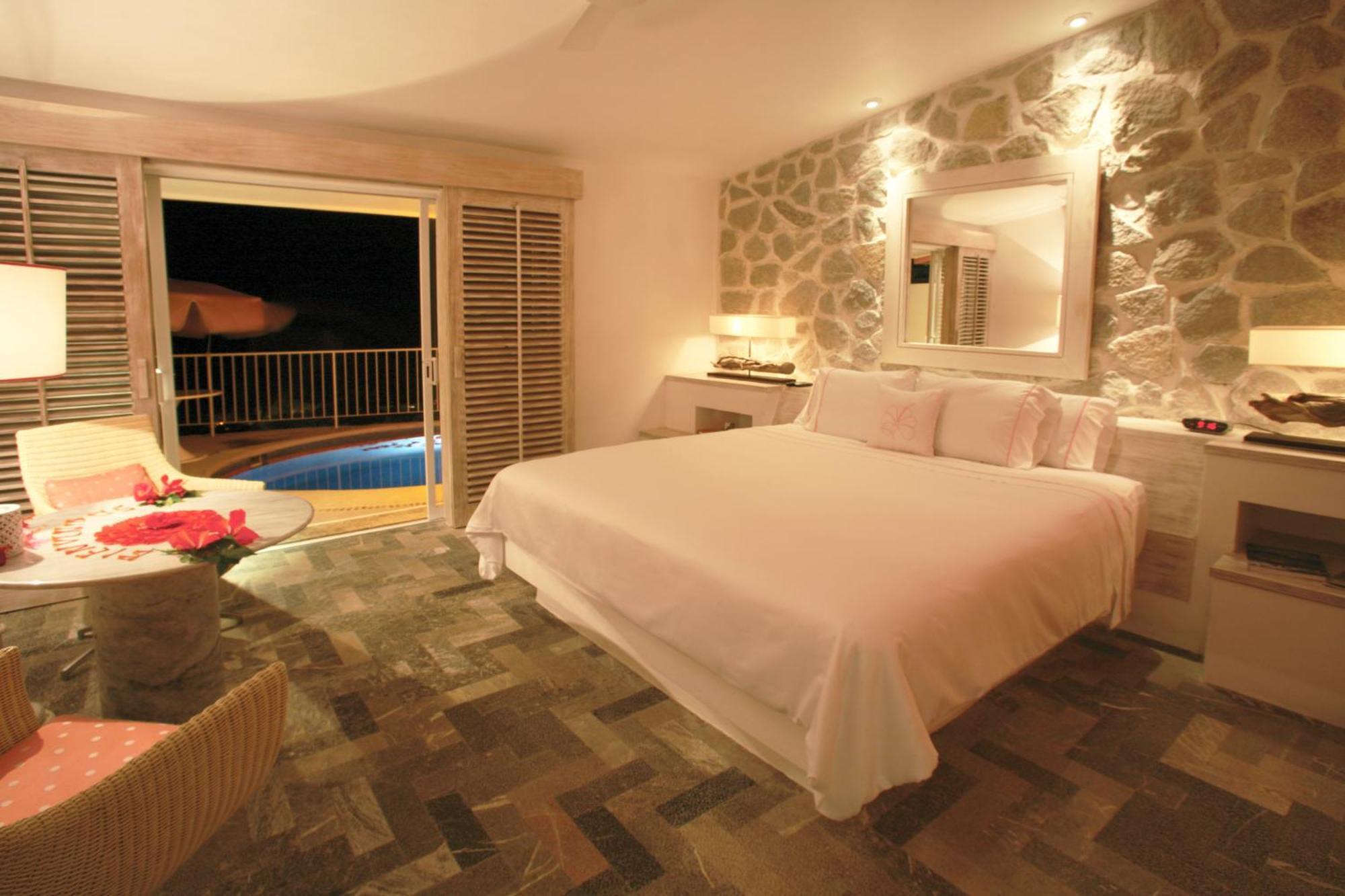 Private Pool Casita King Bed