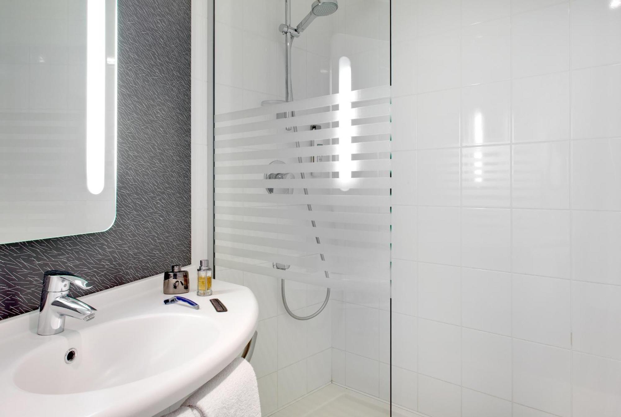 Standard Double Room,709057765:JPEG