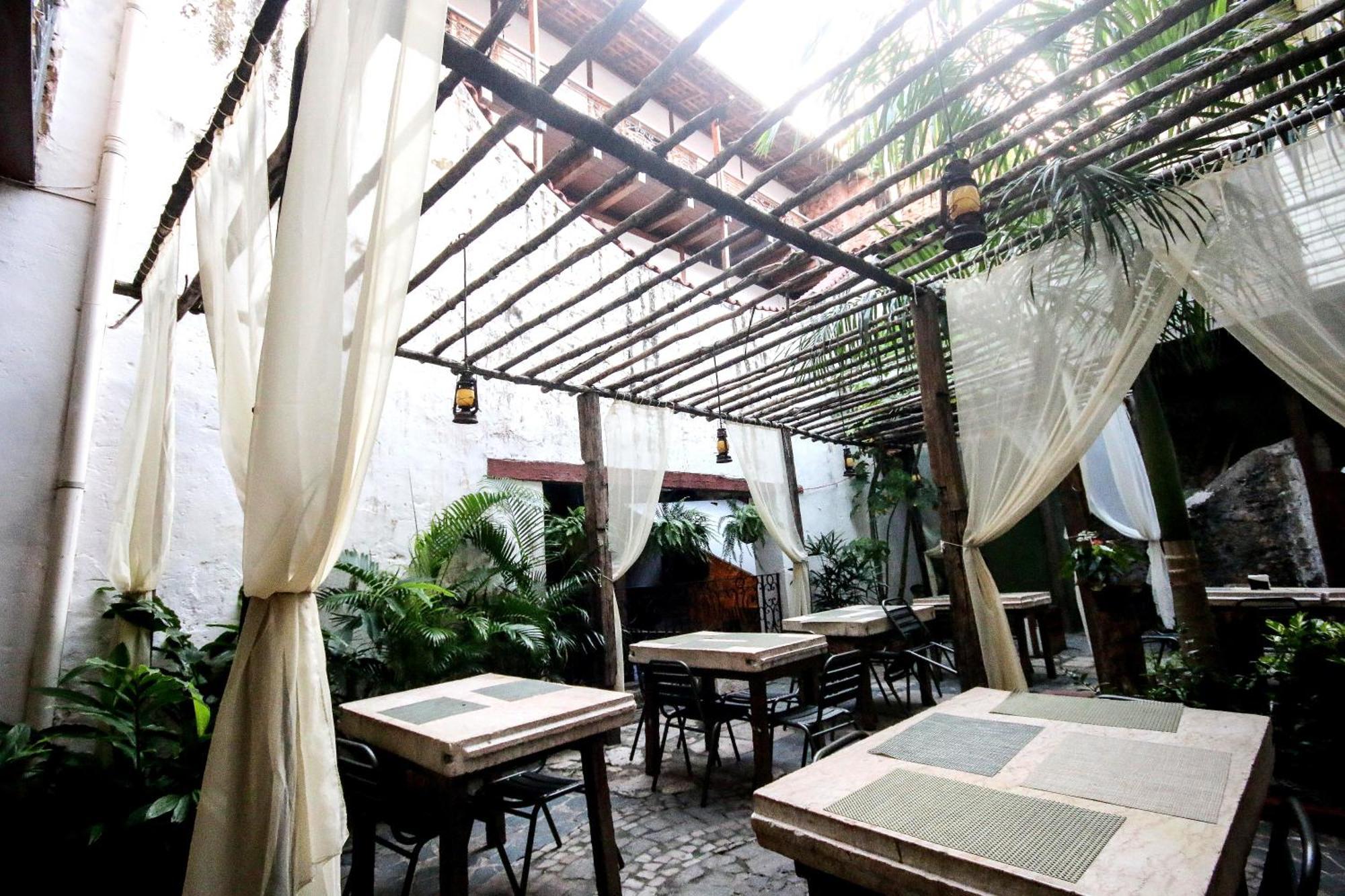 Deluxe Suite,1009411528:JPEG