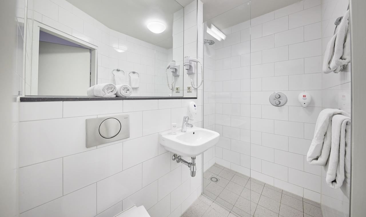 Twin Room Canal View