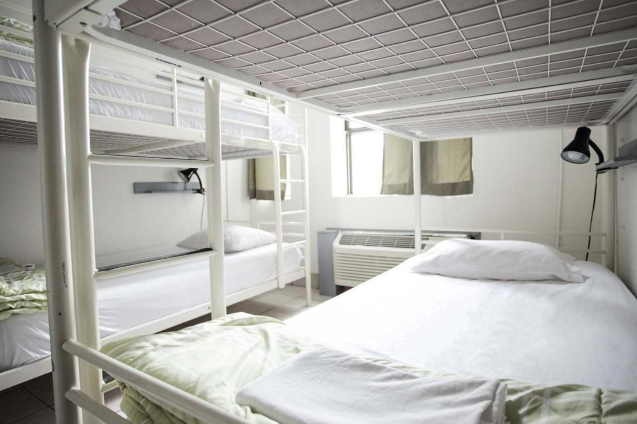 Bed 4-Bed Mixed Dormitory Room
