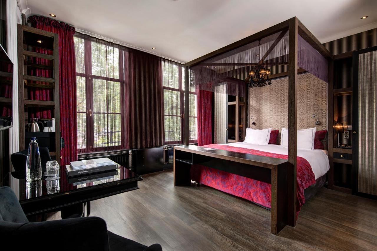 Superior Deluxe Room Canal View Spa Bath
