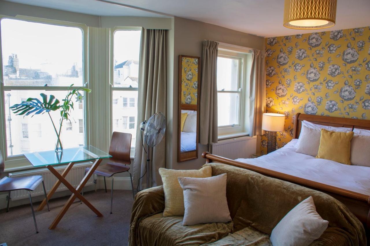 Large Double Room Partial Sea View