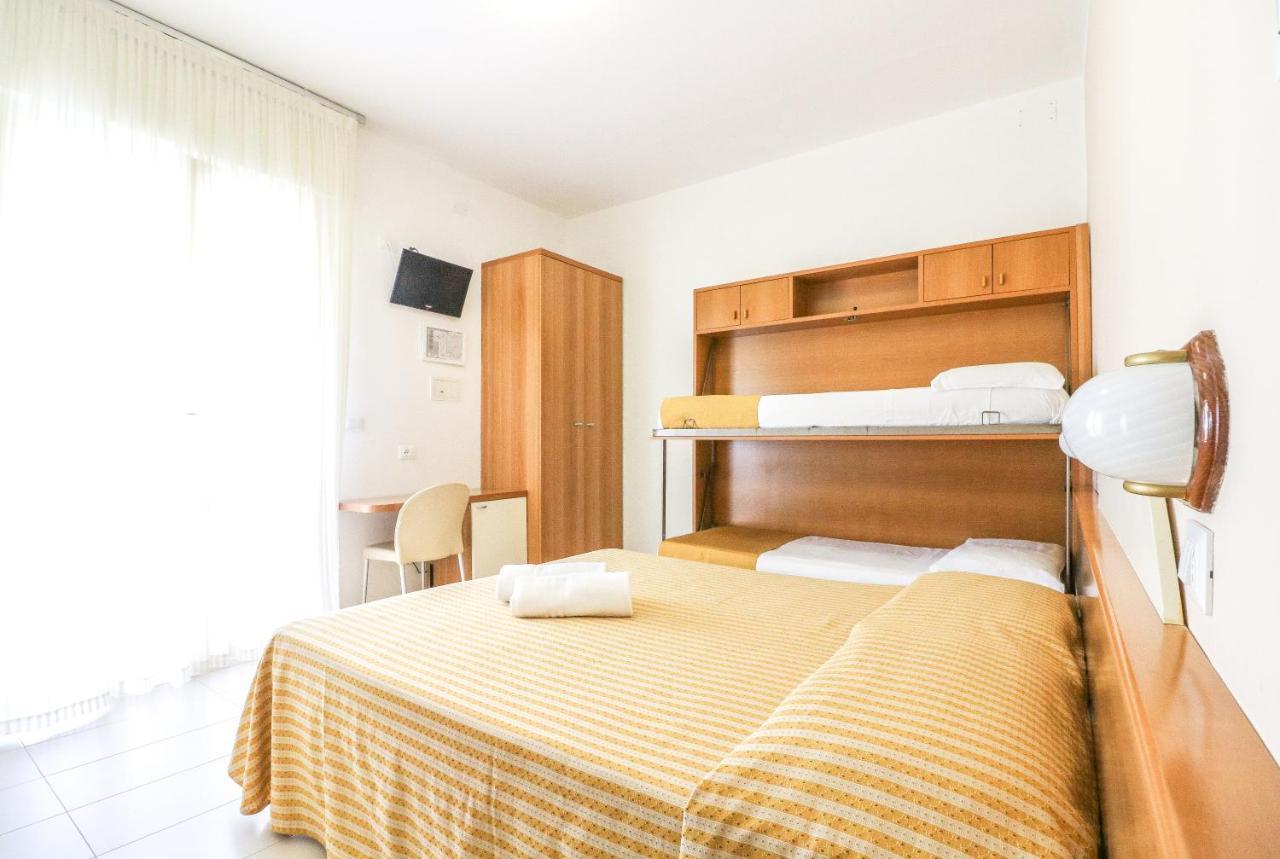 Quadruple Room with Terrace,749271578:JPEG