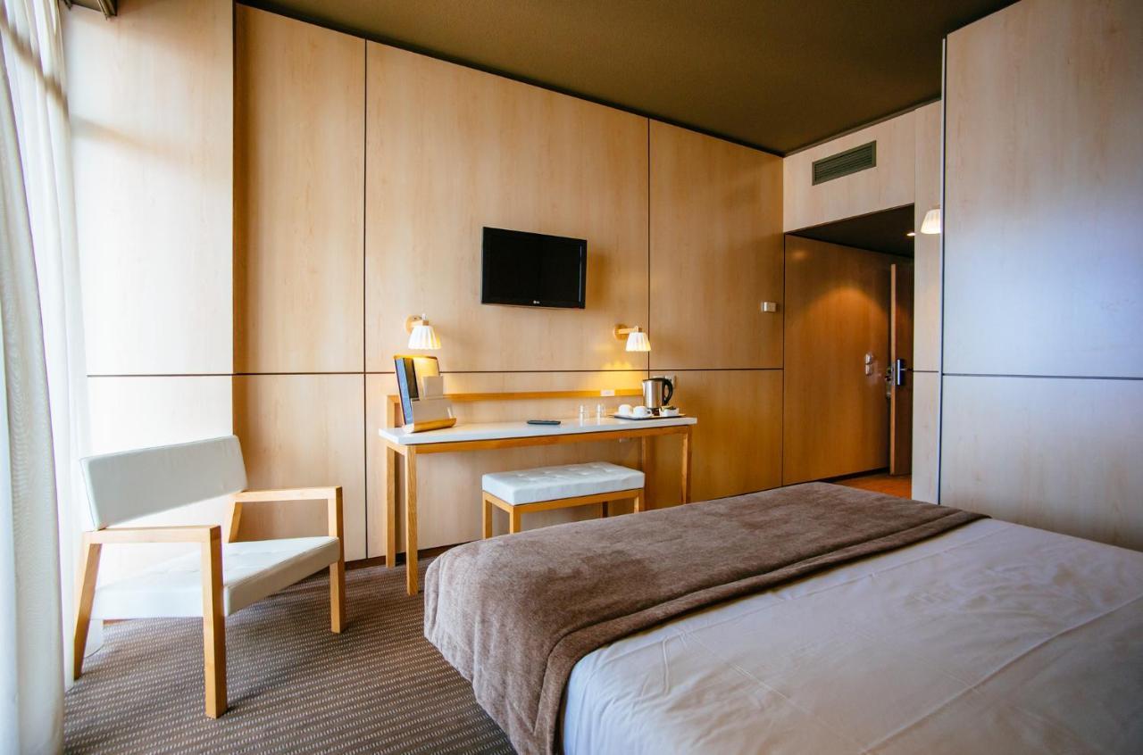 Suite with Sea View,1709759378:JPEG