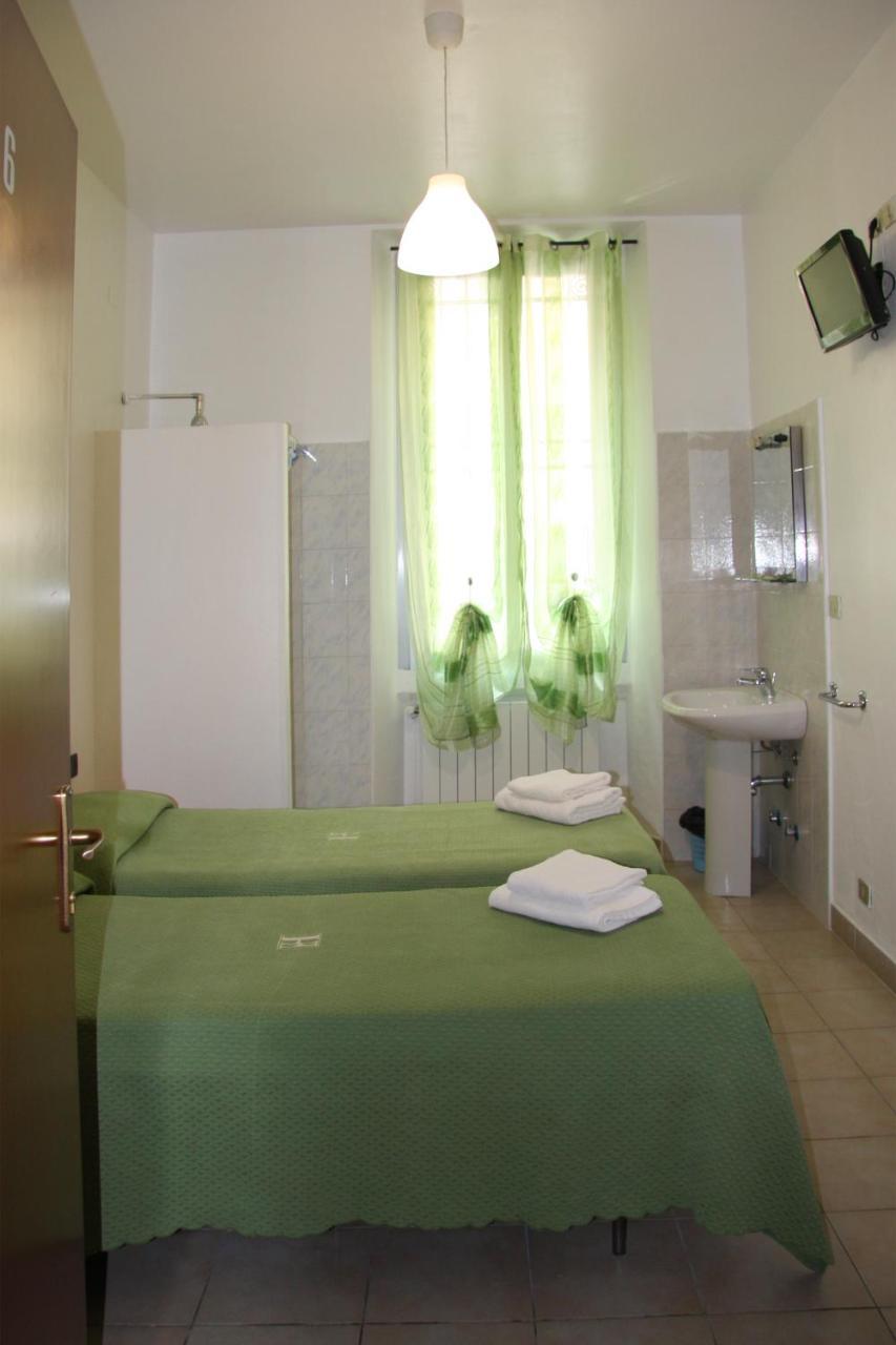 Double or Twin Room with Shared Bathroom,758206183:JPEG
