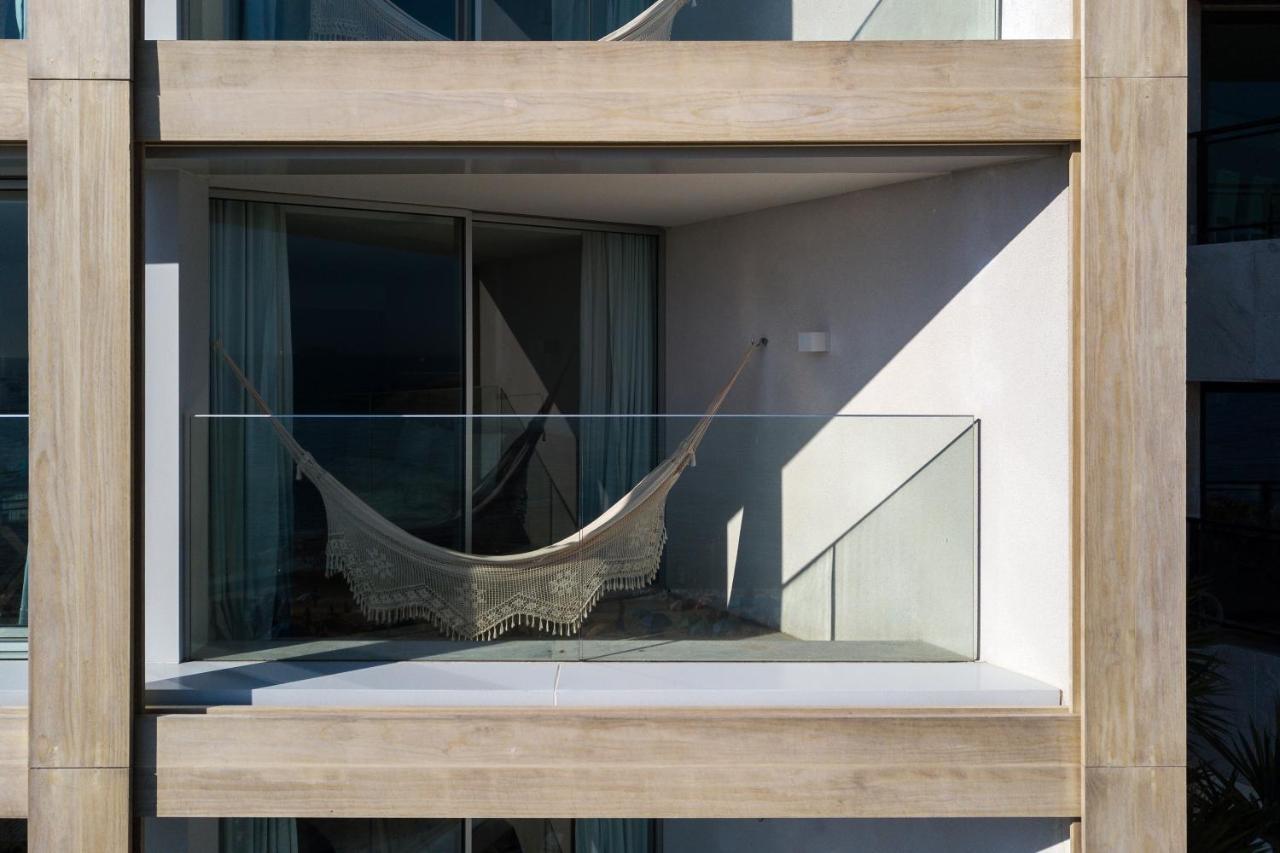 Großes Zimmer mit Balkon mit Meerblick